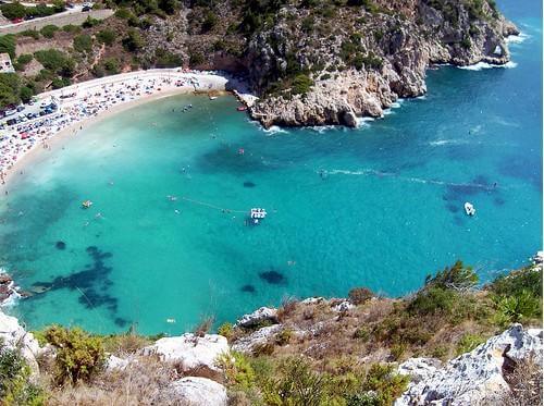 Las mejores playas españolas para ir si te toca la lotería